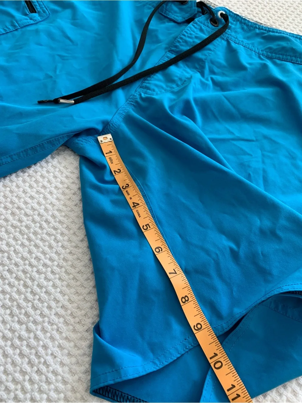 Volcom Men’s Blue Swim Trunks Size 33 Waist